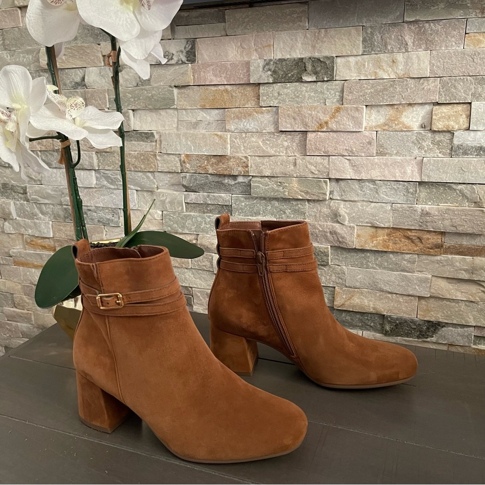 NWOB Paul Green Sydney Booties